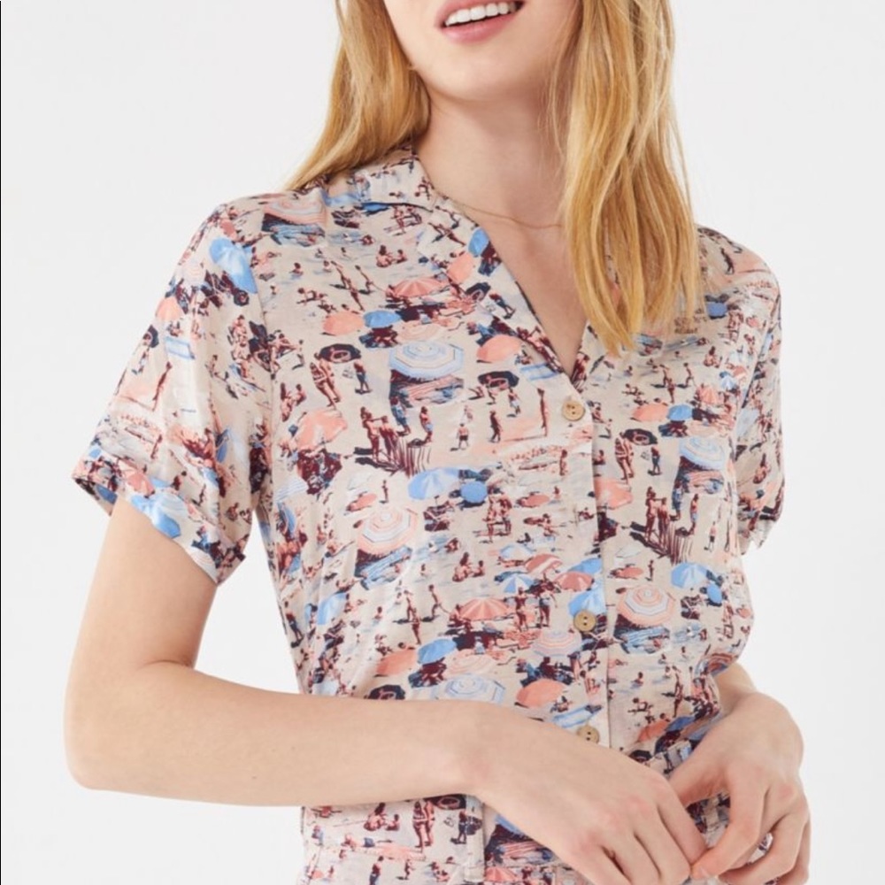 UO Beach Printed Button Down Size S
